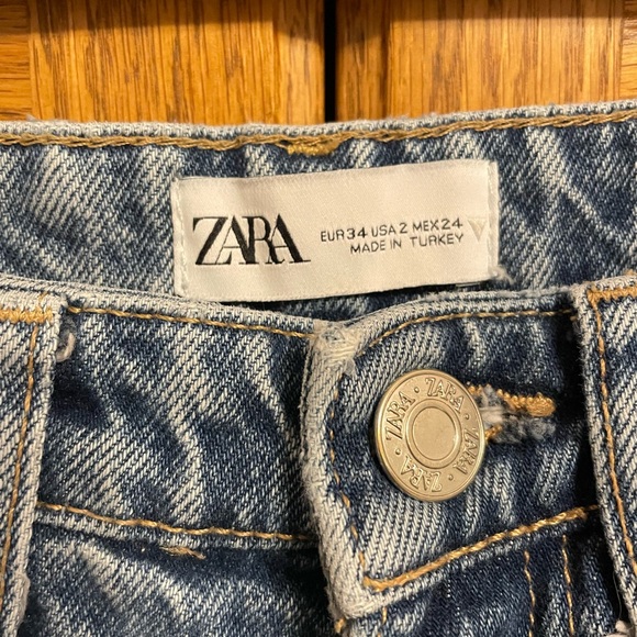 Zara Flare Jeans - Picture 4 of 4
